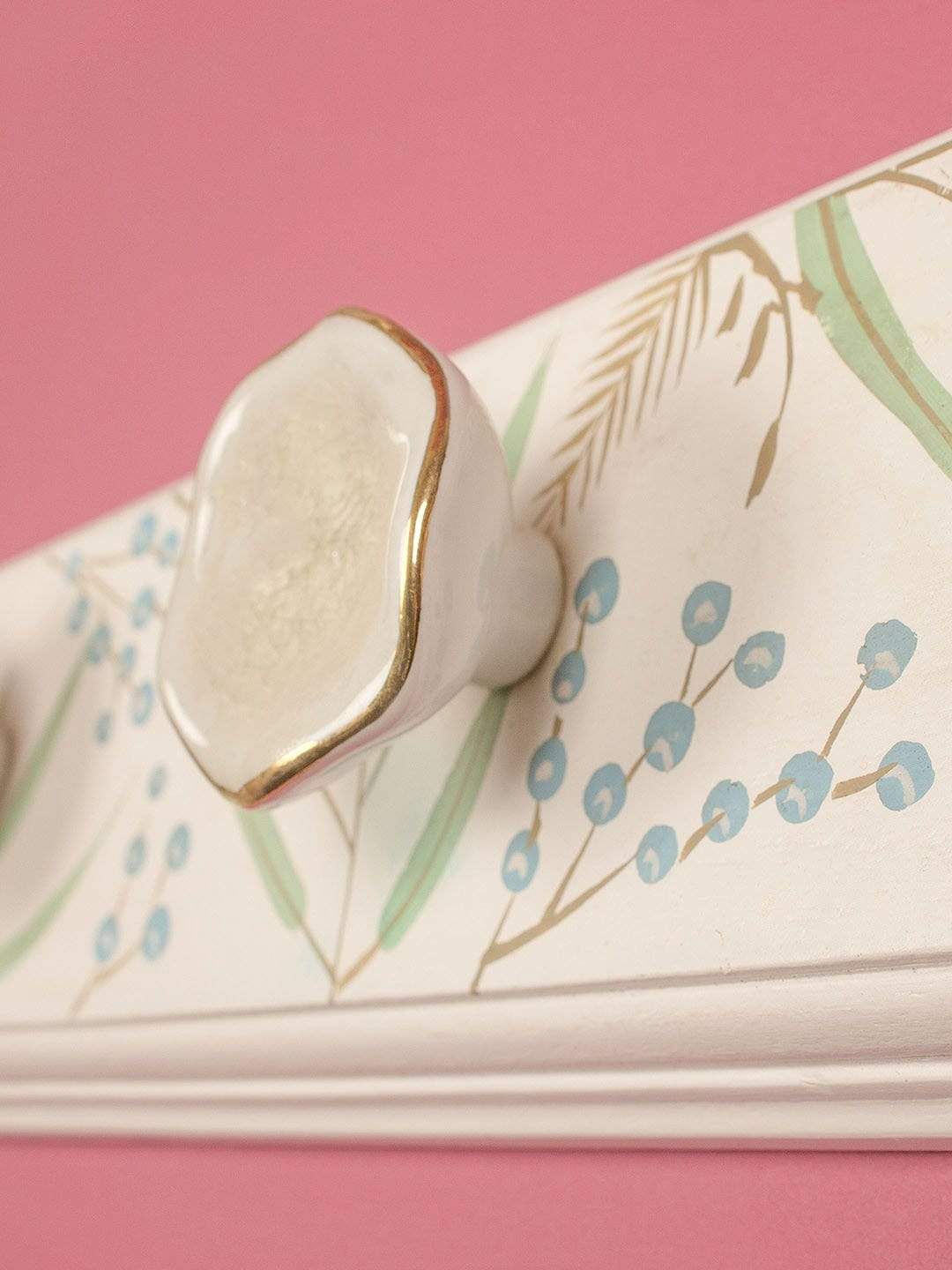 Leaves with Ceramic Knobs Wall Hook