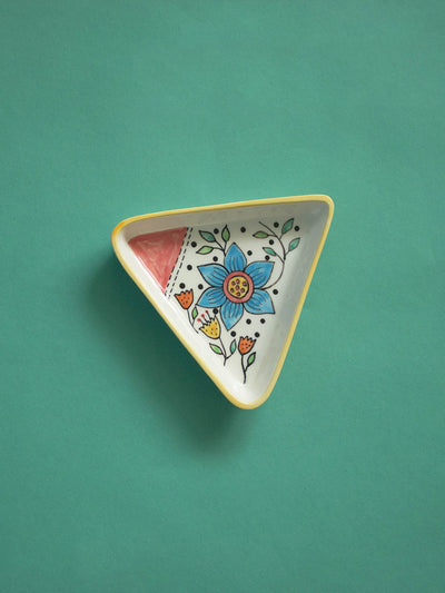 Ocean Song Triangle Plates- Set of 3