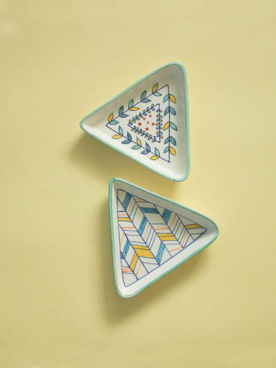 Riley Triangle Plates -Set of 2
