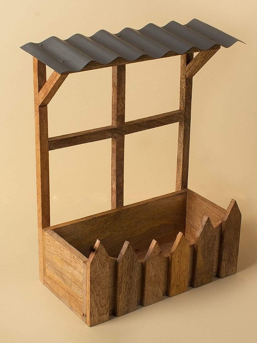 Wooden Hut Planter Holder - The Wishing Chair